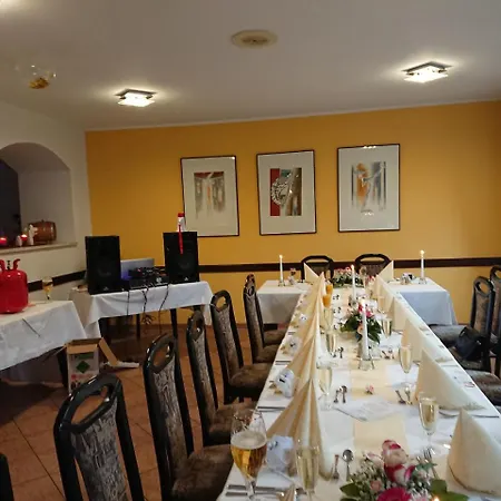 Hotel&ferienwohnungen Bohlenblick Gasthof Saalfeld Saale