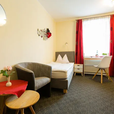 Hotel&ferienwohnungen Bohlenblick 3* Saalfeld Saale
