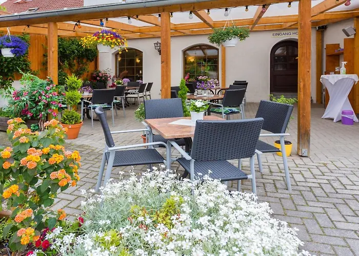 Konukevi & Bohlenblick