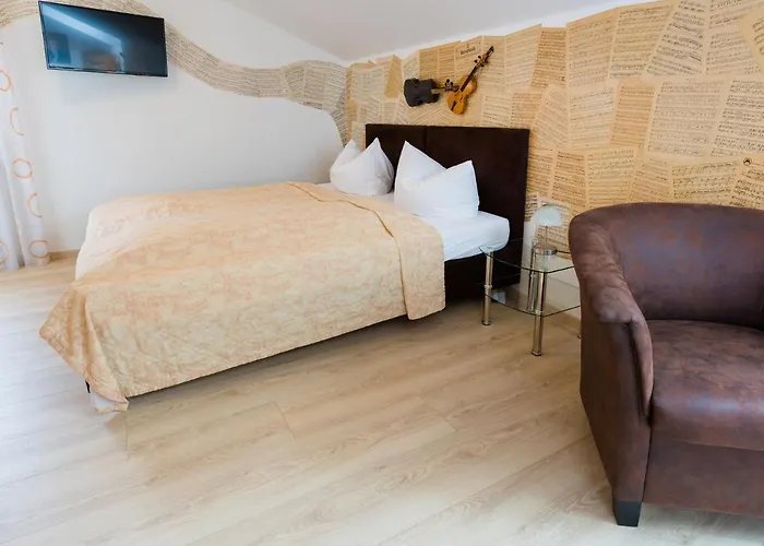 Konukevi & Bohlenblick 3*