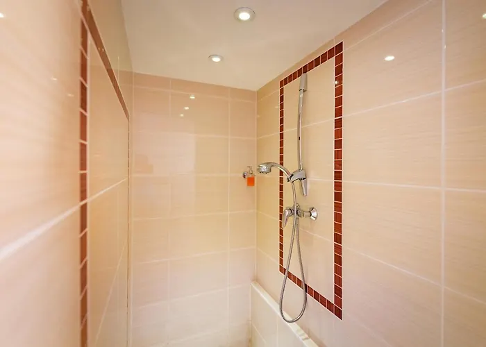 Konukevi & Bohlenblick